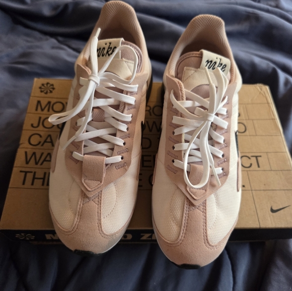 Nike Pink and White Casual Sneakers - Picture 5 of 5